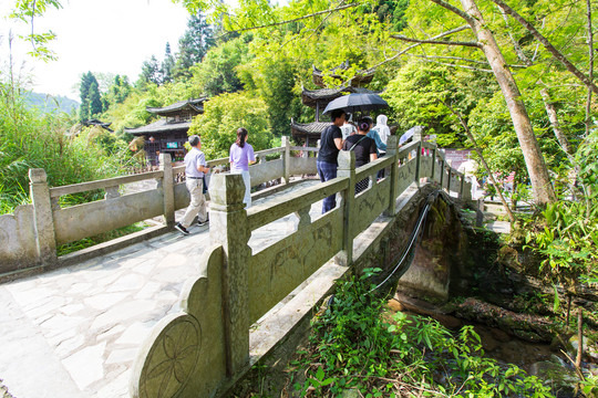 亚木沟景区红石桥