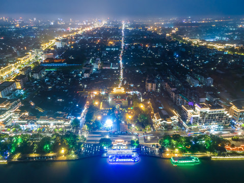 航拍江苏扬州古城楼夜景