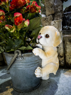 小狗雕塑