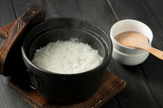 五常贡米饭