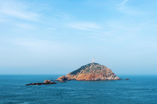 海中小岛风景