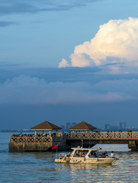 蓝色海景风光