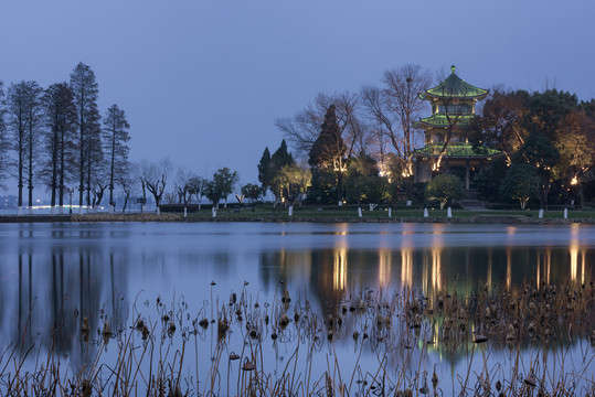 中国湖北武汉东湖风景区行吟阁亭