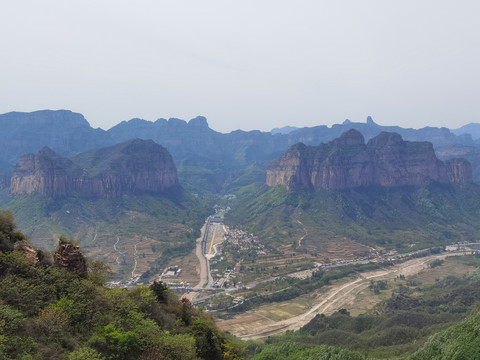 东太行山脉