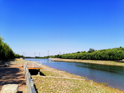 水岸风景