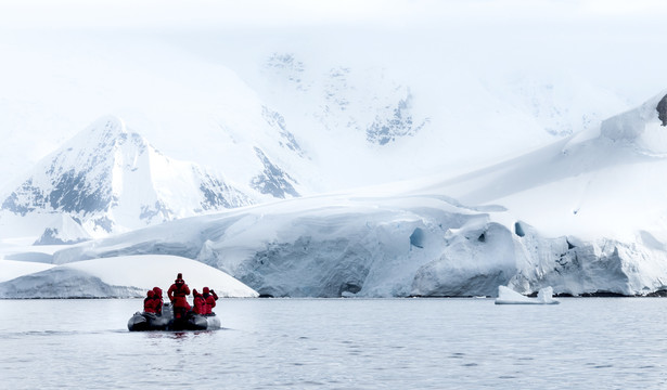 南极冰山风景
