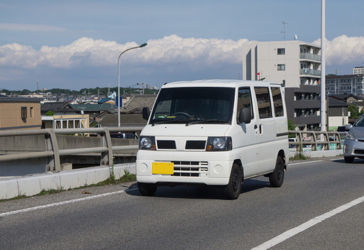 轻型面包车