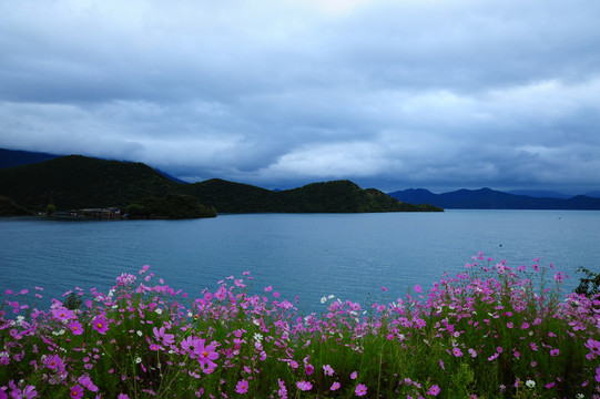 泸沽湖