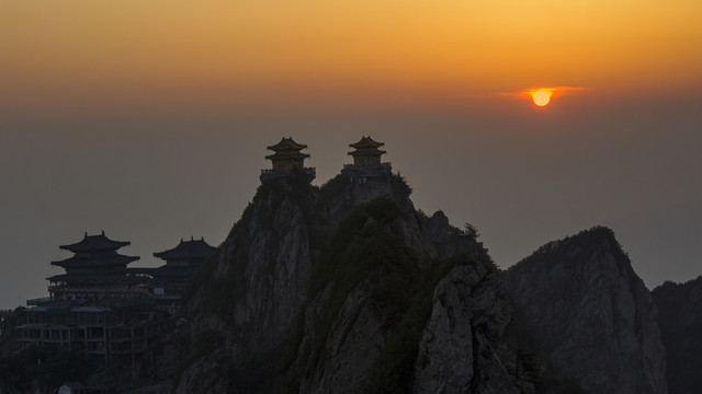 洛阳老君山