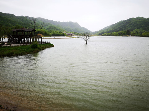 高山湖泊