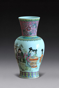 粉彩古代仕女花瓶