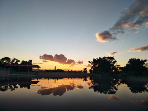 夕阳晚景