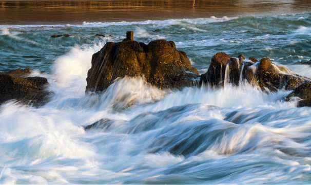 海浪海岛