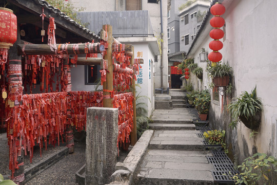 广东深圳甘坑客家小镇古井