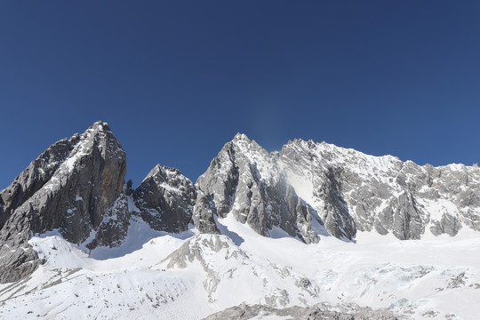 玉龙雪山