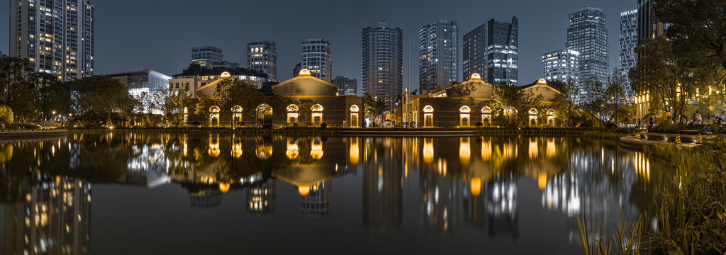 上海一大纪念馆湖色夜景倒影全景