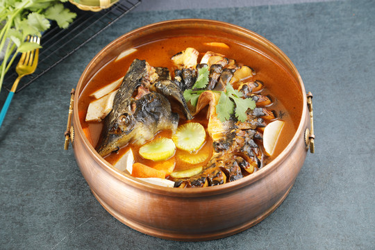 鱘魚鍋