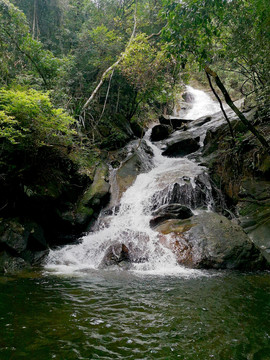 山泉流水