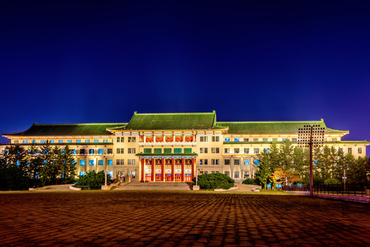 吉林长春地质宫博物馆夜景