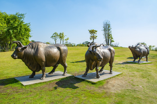 牛群雕塑