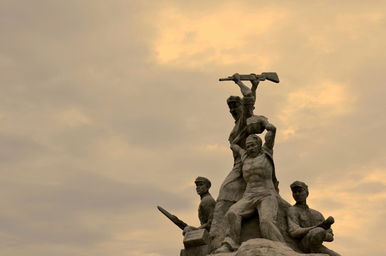红军岷州战役纪念雕塑