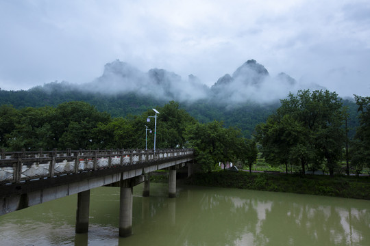 穿岩十九峰