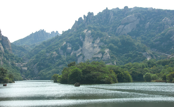 嵖岈山天磨湖