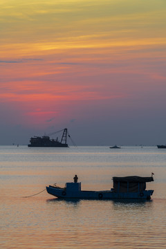 海上黄昏大图