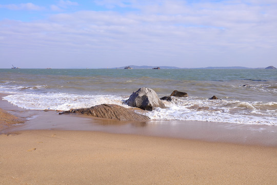 蓝天白云大海沙滩