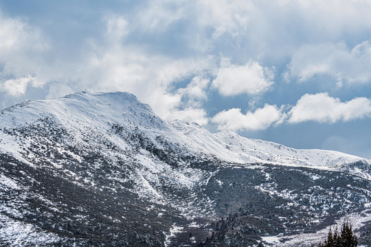 色季拉山