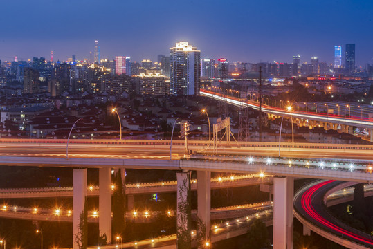 大都市立交桥夜景