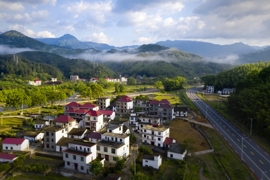 羊狮慕泰山乡