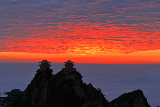 老君山晨曦