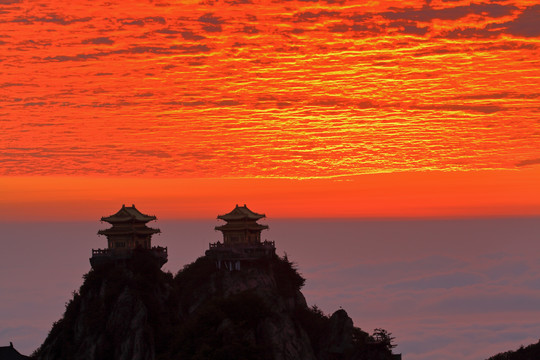 老君山日出