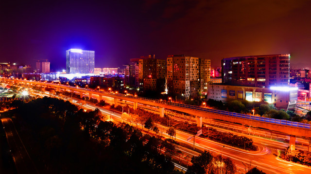 昆明彩云北路夜景