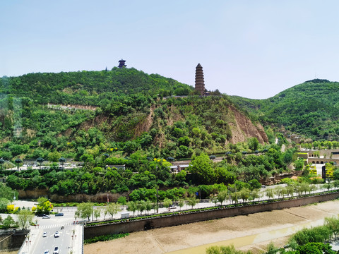 延安宝塔山延河水