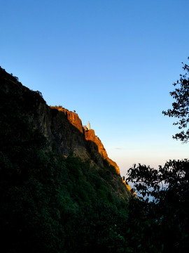 鸡足山