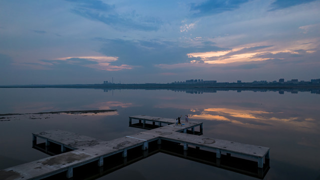 山西运城盐湖夕阳