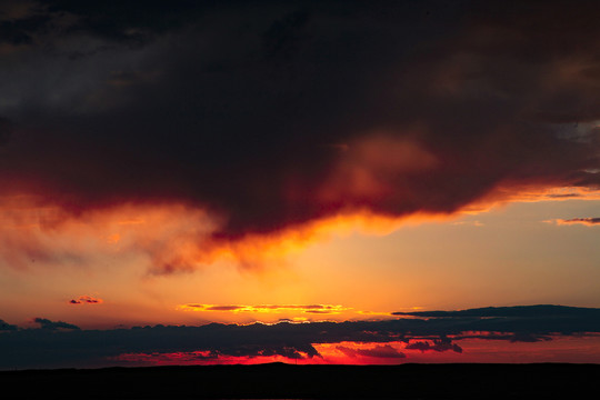 晚霞日落夕阳西下彩云黄昏傍晚