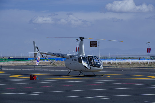 茶卡盐湖景区观光直升飞机
