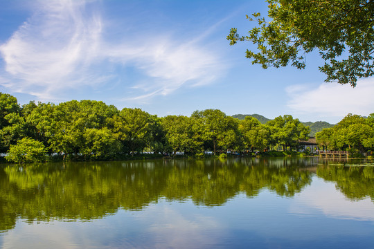 西湖小瀛洲岛