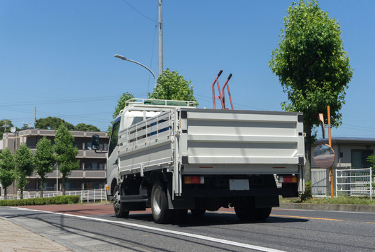 平板载货汽车