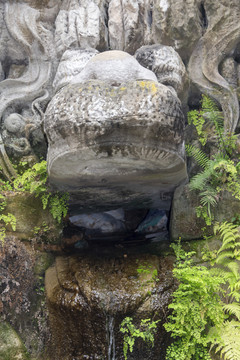 重庆大足宝顶山石刻九龙浴太子图