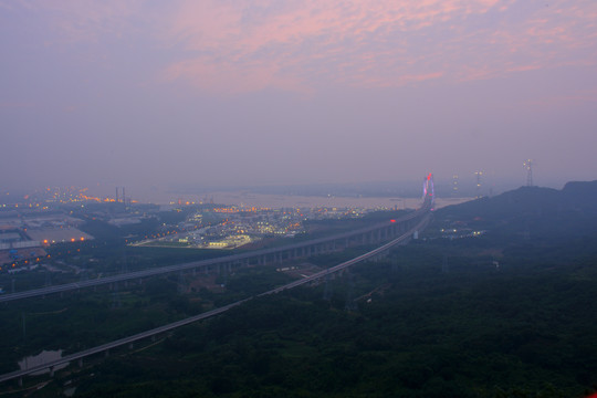 五峰山大桥夜景