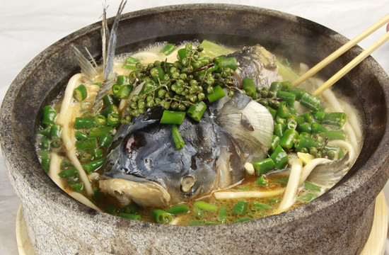 石鍋魚頭