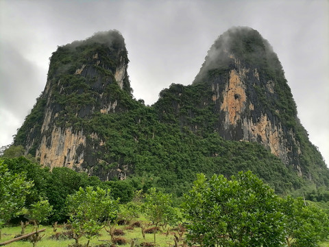 山峰