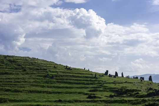 绿色山岭