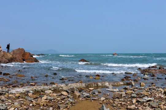 海边海浪礁石