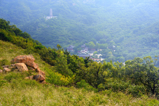 深山古寺