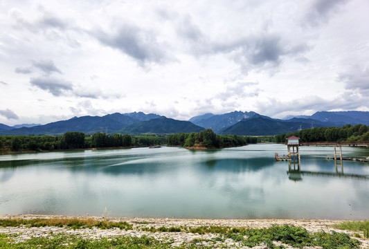 秦岭山水